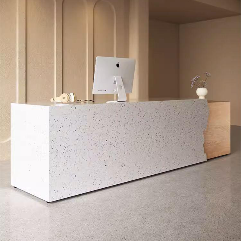 Coon Large Homestay Rezeption und Tresen