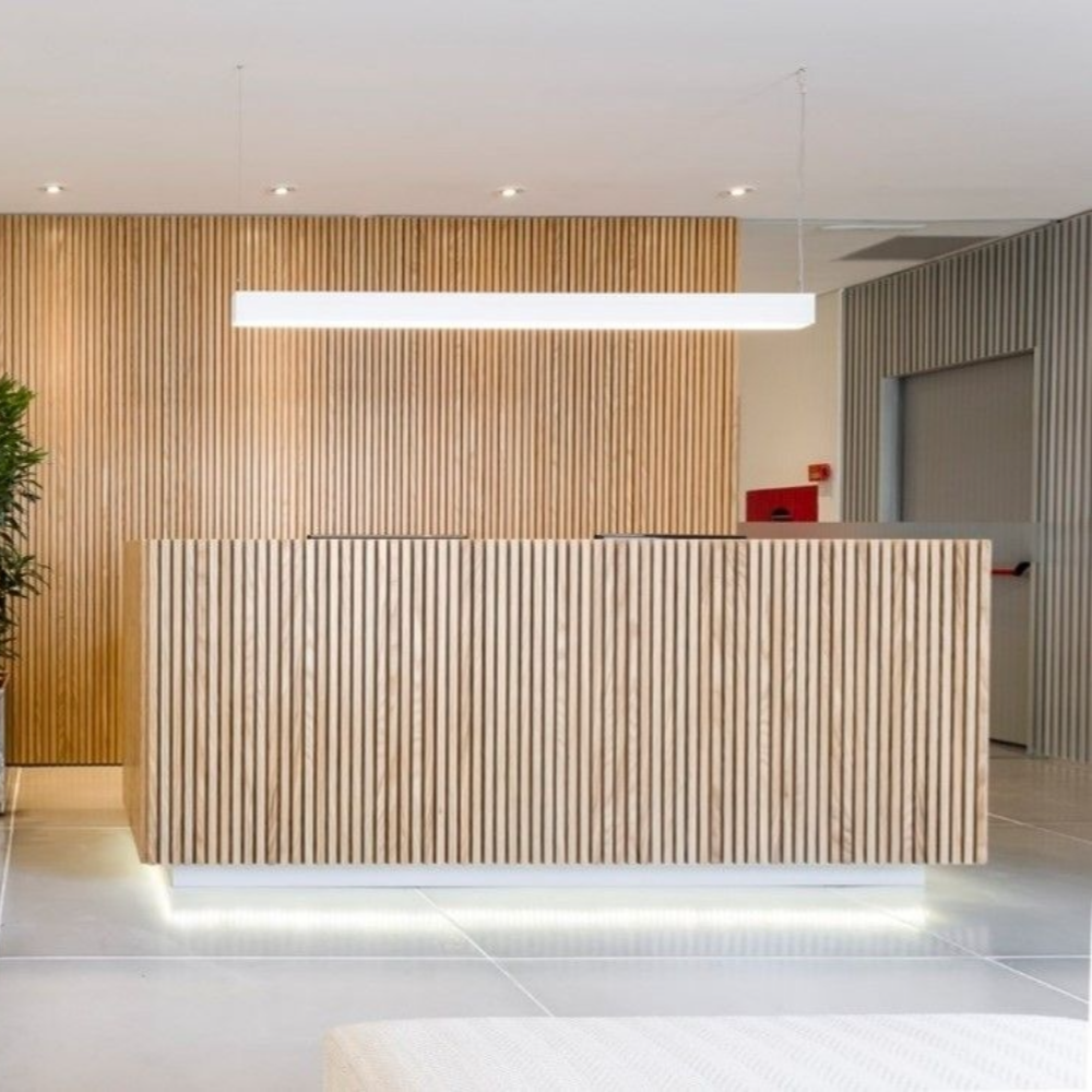 Key Elements of a High-End Lobby Reception Desk