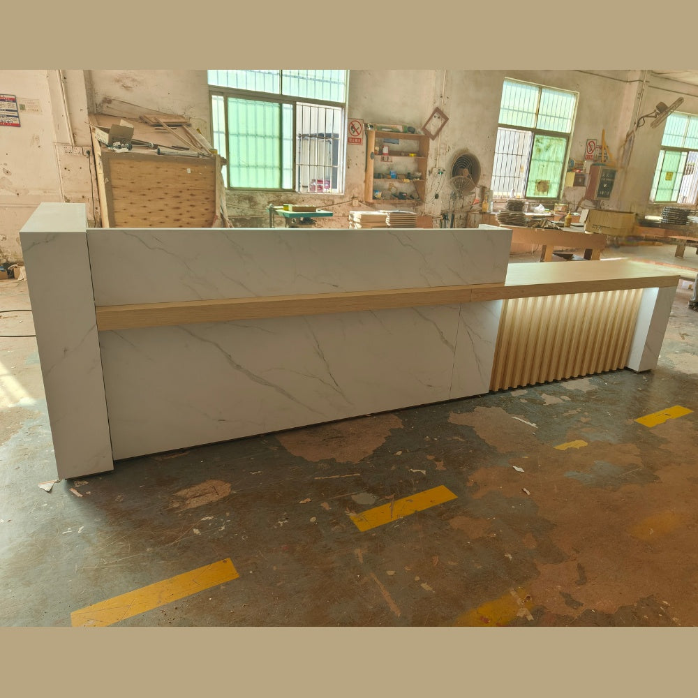 Herse Custom Großer Empfangstresen