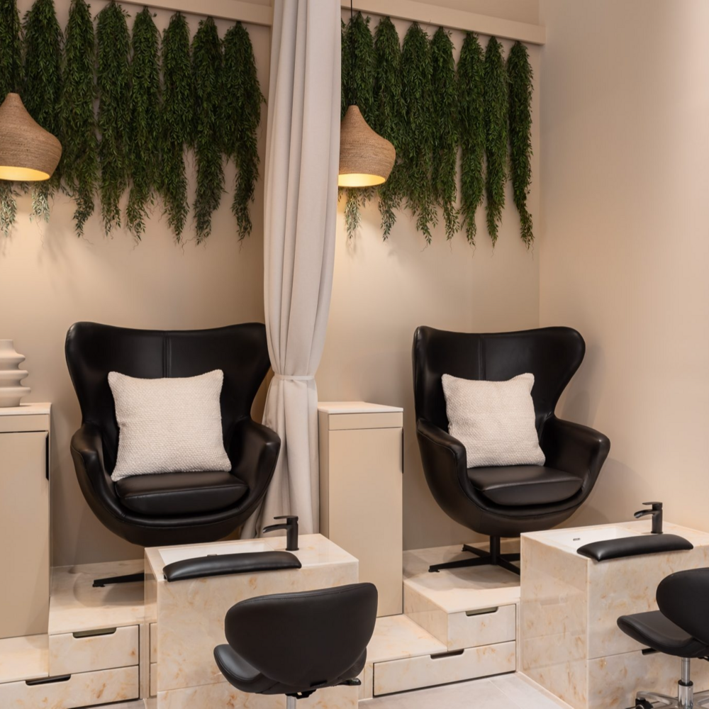 Morandi Beige Nagelstudio Beauty Store Custom Schränke